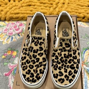Vans Slip-On Skate Shoe - Leopard US Men’s 7.0/ US Women’s 8.5